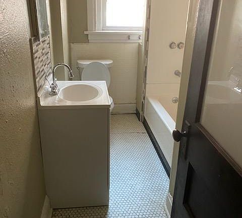 3rd image of 3825 Central St #3N