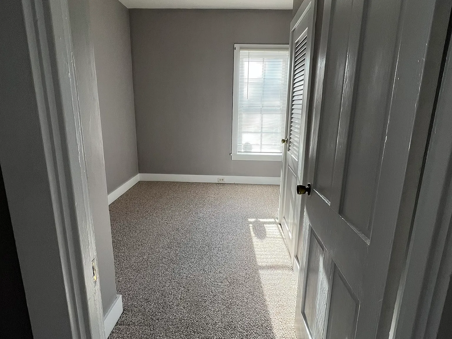 2 bed, $600 — Photo 2