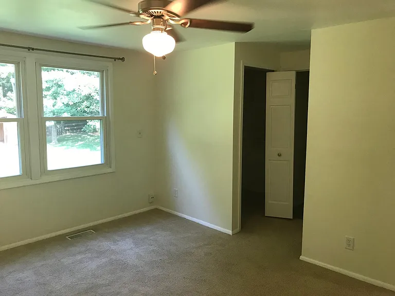 4042 Willow Run Dr — Photo 19