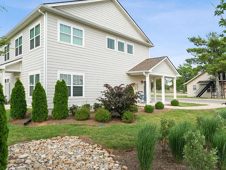 801 Coles Ferry Pike #1 — Photo 23
