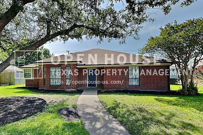 400 Kamber Ln — Photo 3