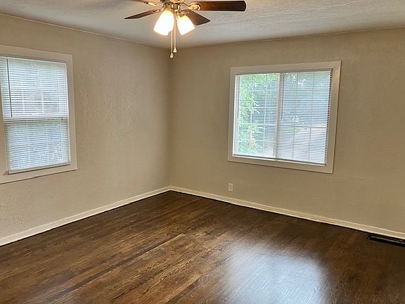 4th image of 1110 Garfield Ave