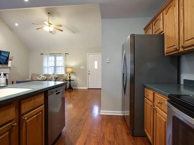 1713 Greenwood Ave — Photo 11