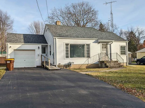 109 N Hannah Ave, Mount Morris, IL 61054