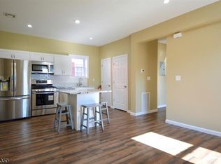 17 Humbert St, Nutley, NJ 07110