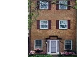14835 Hoxton Sq, Centreville, VA 20120