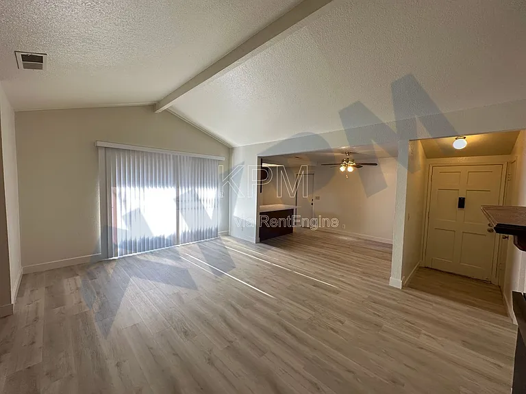 2903 Whittier Ct — Photo 5