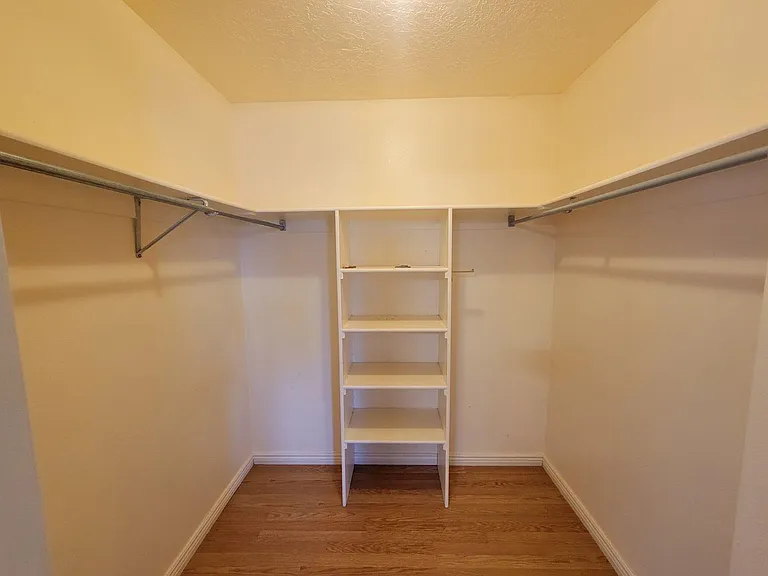 260 N Bliss Ct — Photo 14