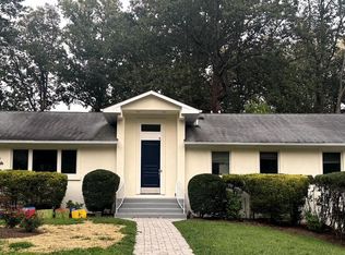 7913 Charleston Ct, Bethesda, MD 20817