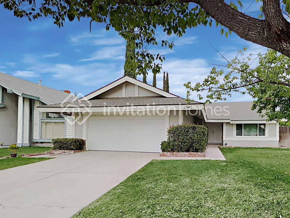 1st image of 12042 Odessa Dr