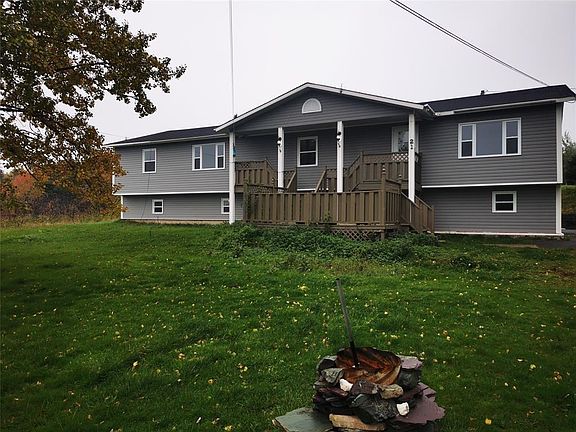 3rd image of 21 Village Cove Road E