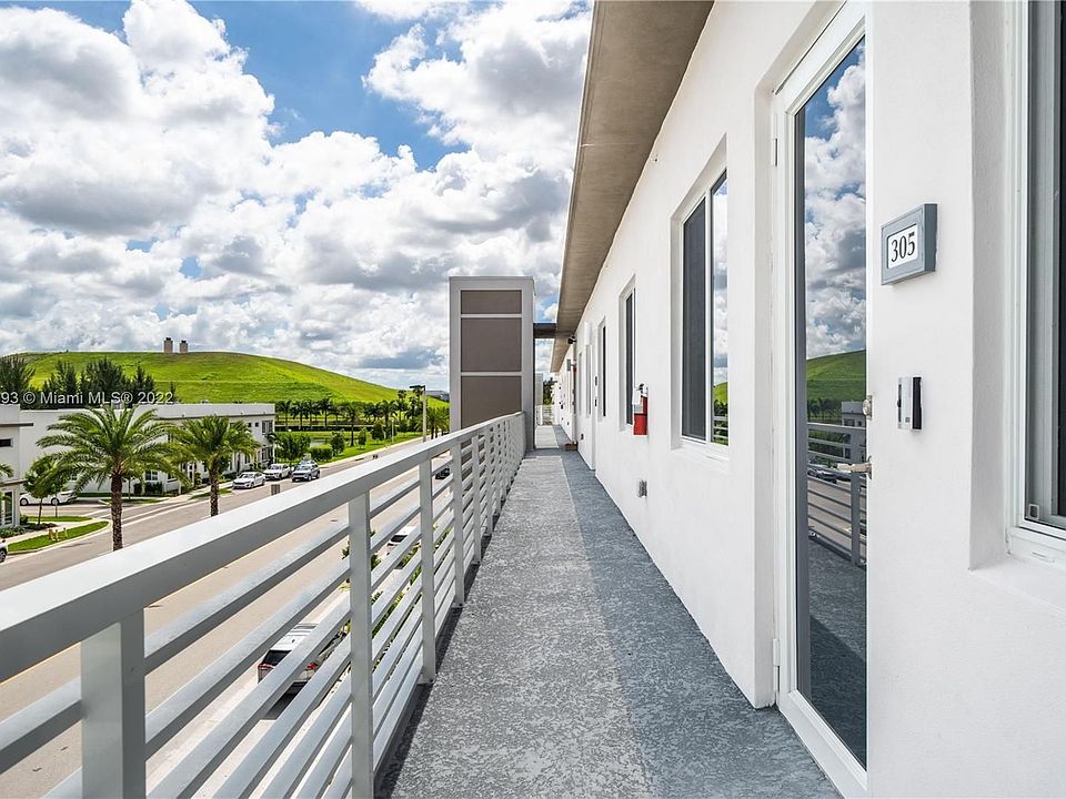 1st image of 10270 NW 66th St #305