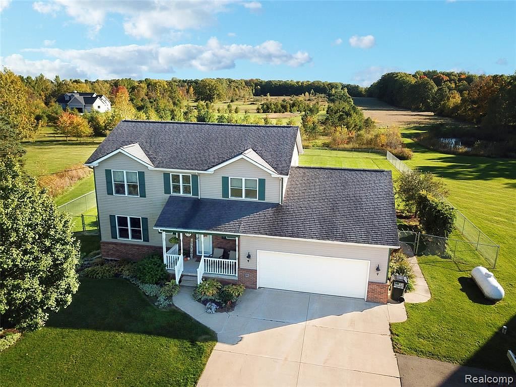 9247 Cook Rd, Gaines, MI 48436 Zillow