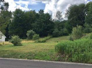 1147 Anna Maria Dr, Johnson City, NY 13790