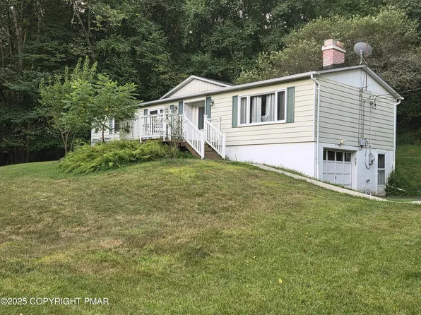 107 Hayfield Rd, East Stroudsburg, PA 18301