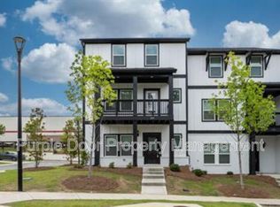 324 Lincoln St, Woodstock, GA 30188