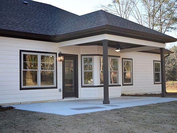 4th image of 76 Lee Road 2161