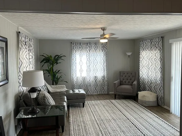 11101 E University Dr Lot 170, Apache Junction, AZ 85120