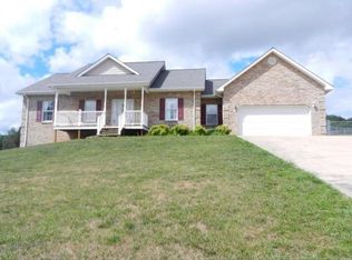 1121 Wahoo Valley Rd, Kingsport, TN 37663