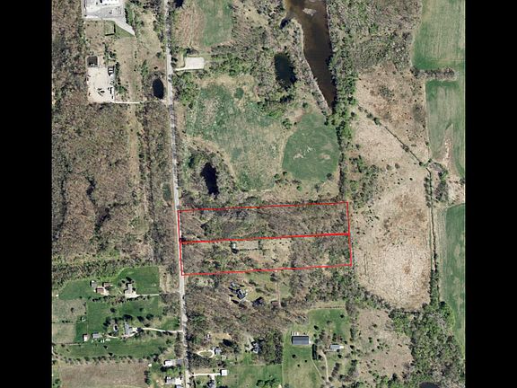 3rd image of 2725 S Duck Lake Rd