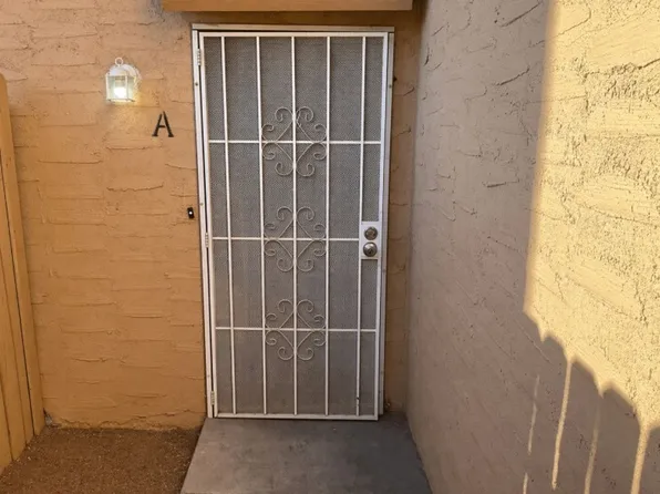 5247 Garden Ln APT A, Las Vegas, NV 89119