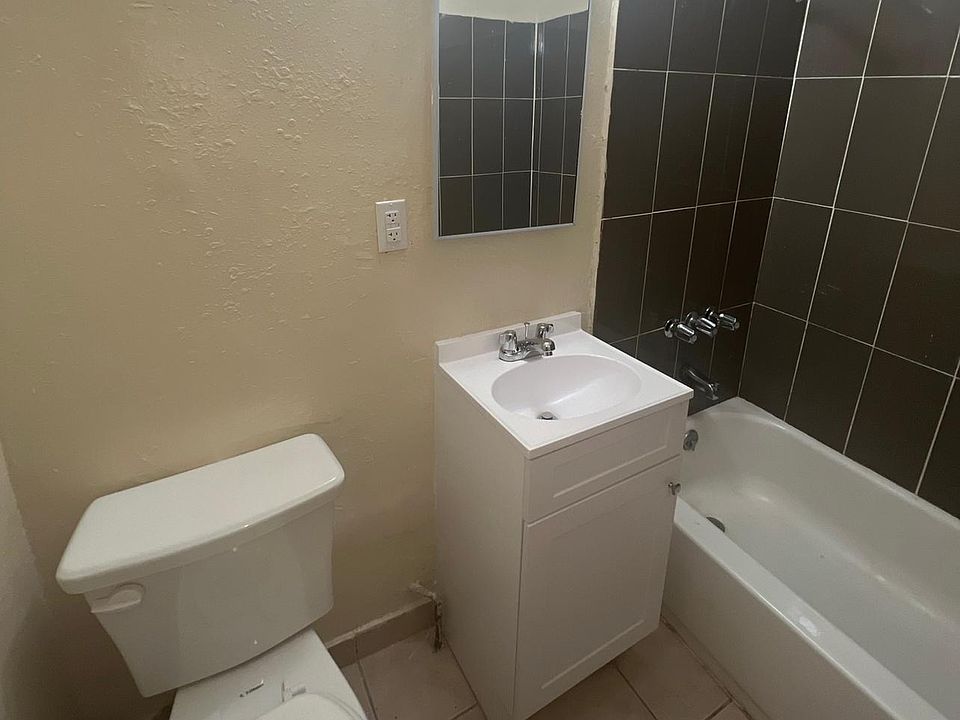 1st image of 4622 Rosemead Blvd APT 16