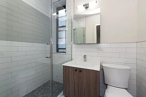 244 E 46th St #4A — Photo 5