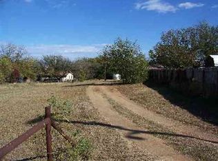 605 Flag Creek Dr, Llano, TX 78643