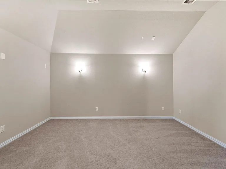 11620 Beach St — Photo 21
