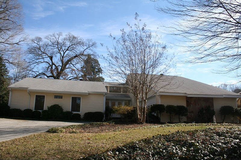 1st image of 4492 Kings Way NE