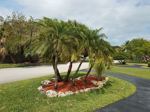 3rd image of 7680 SW 170th St