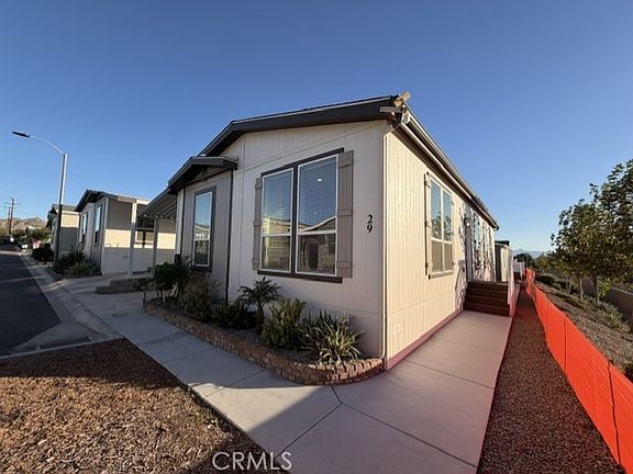 5th image of 3444 Center St #29