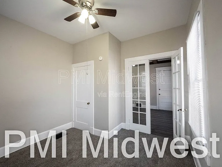 125 E 17th St #1 — Photo 6