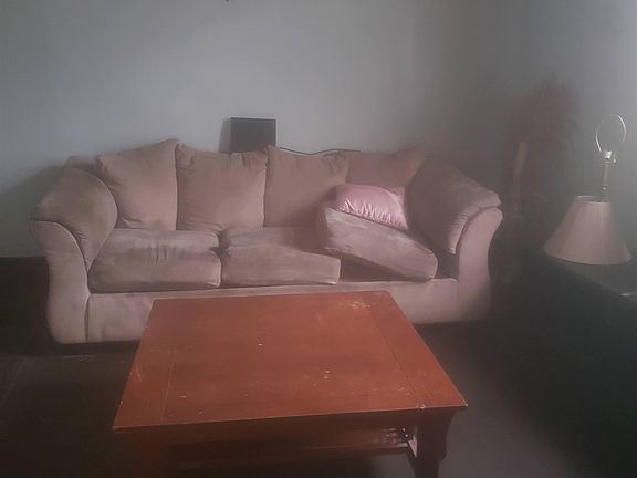 2nd image of 1021 Chelsea Ave