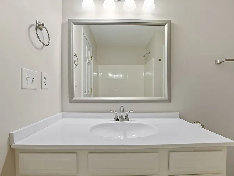 180 Park Place Dr — Photo 21