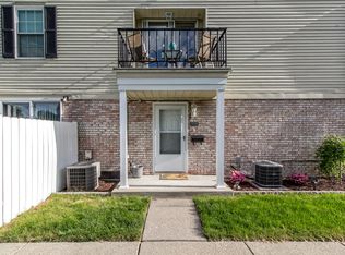 24509 Meadow Bridge Dr, Clinton Township, MI 48035