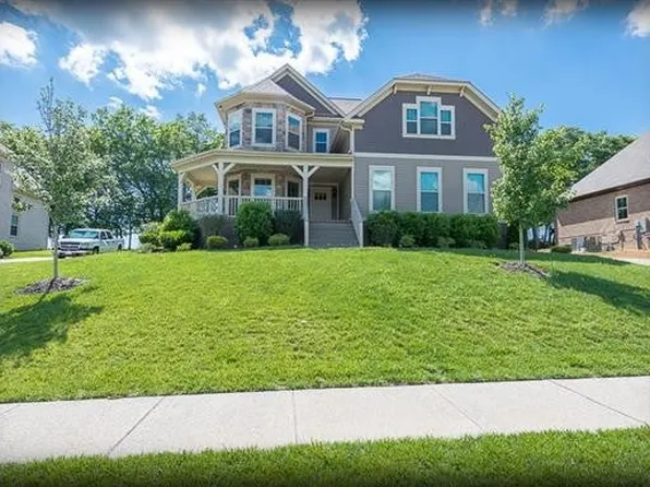 1381 Round Hill Ln, Spring Hill, TN 37174