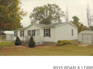 906 S Godfrey Ave, Eldon, MO 65026