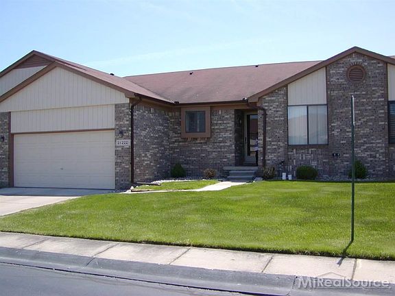 3rd image of 26222 Annagrove Ln