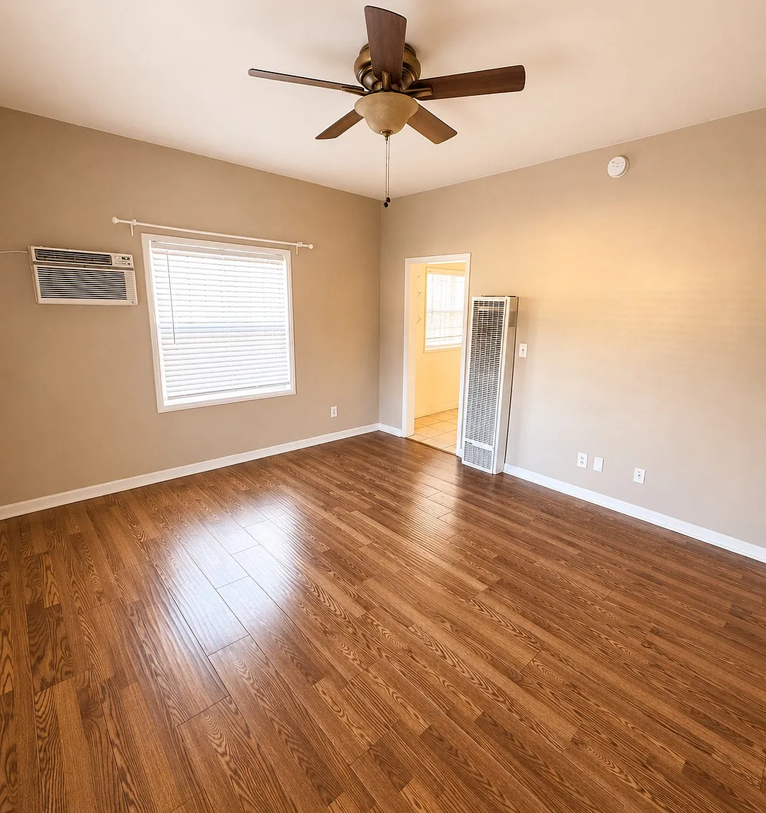 Studio, $1,550 — Photo 2