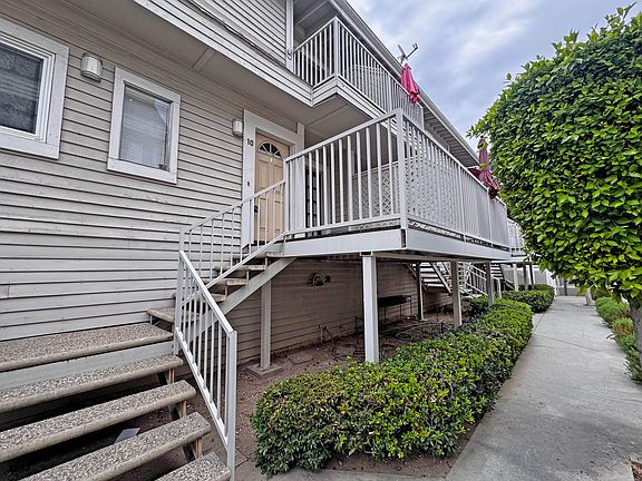 2nd image of 72 S Greenwood Ave APT 10