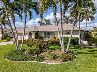 1107 SE 36th Ter, Cape Coral, FL 33904
