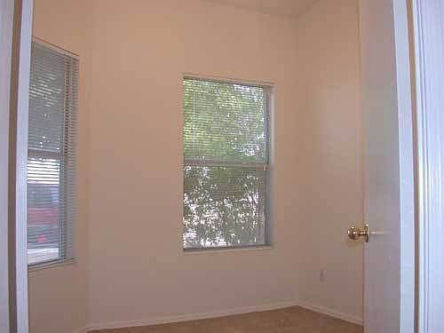 3rd image of 6813 W Aire Libre Ave