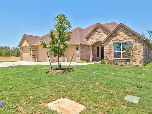 3rd image of 6626 Pinehurst Dr