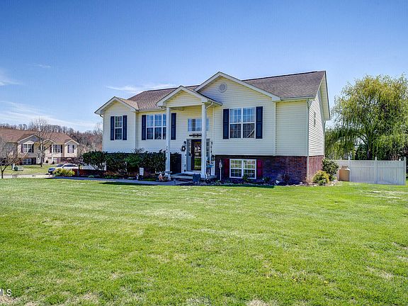 2nd image of 204 Katie Ct