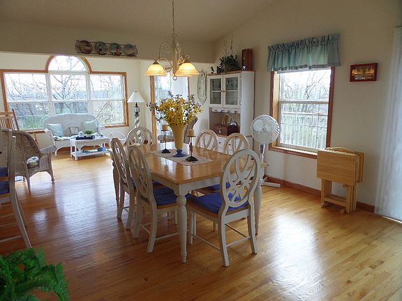 5th image of 25-68 Cottage Hill Ct