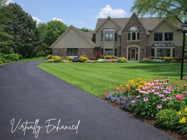 W238N3240 High Meadow COURT, Pewaukee, WI 53072