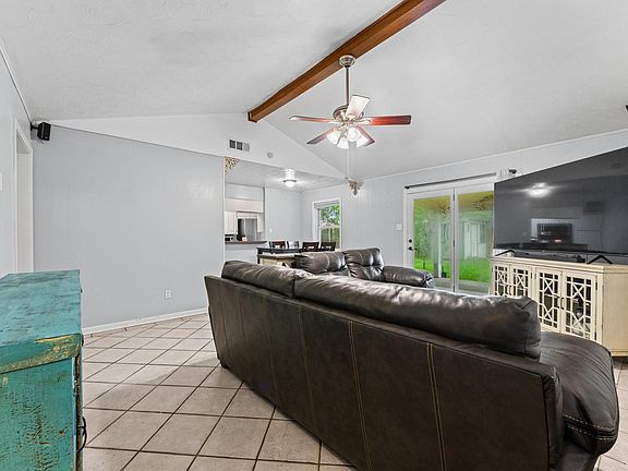 5th image of 9746 Buena Park Dr