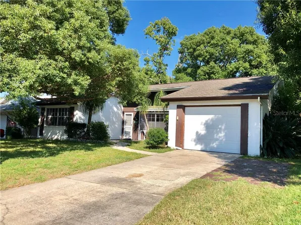 12412 Stagecoach Ln, Hudson, FL 34667