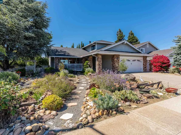 423 Duperu Dr, Crockett, CA 94525